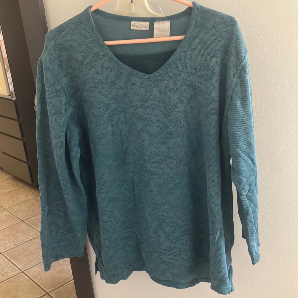 FINAL MARKDOWN Bobbie brooks top with inset large